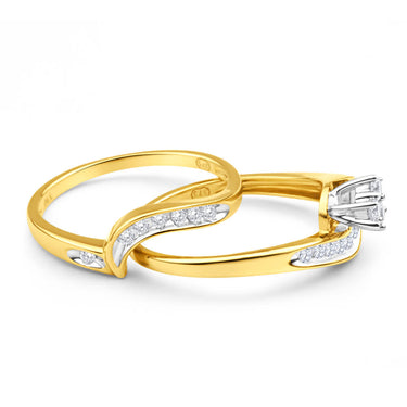 9ct Yellow Gold 2 Ring Bridal Set With 0.25 Carats Of Light Champagne Diamonds