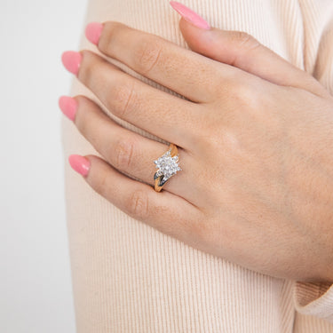 9ct Yellow Gold Diamond Ring Set With 16 Brilliant Cut Diamonds