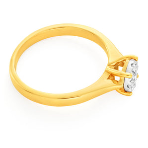 9ct Yellow Gold Diamond Ring Set with 9 Stunning Diamonds