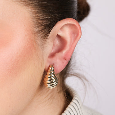 9ct Yellow Gold Large Shell Teardrop Stud Earrings