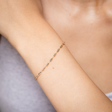 9ct Yellow Gold Fancy Diamond Cut 19cm Bracelet