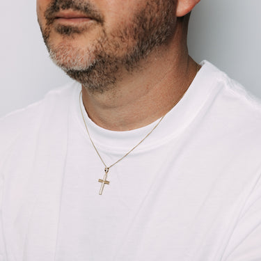 9ct Yellow Gold Patterned Cross Pendant