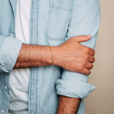 9ct Yellow Gold Fancy Double Curb 100 Gauge 20cm Bracelet