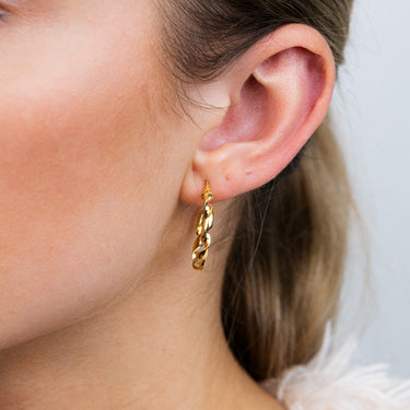 9ct Yellow Gold Twisted 20mm Hoop Earrings
