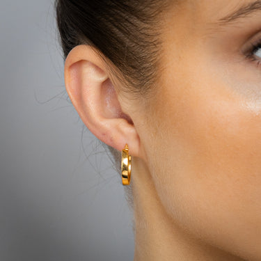 9ct Yellow Gold Diamond Cut 15mm Hoop Earrings