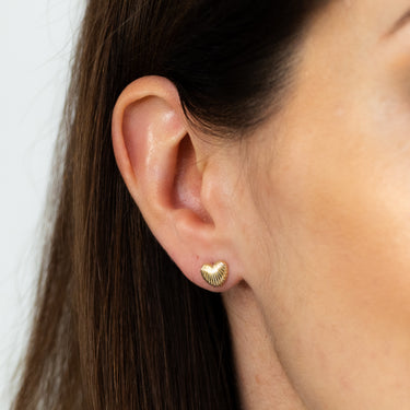 9ct Yellow Gold Medium Ribbed Heart Stud Earrings