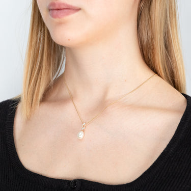 9ct Alluring Yellow Gold 9mm Freshwater Pearl and Diamond Pendant
