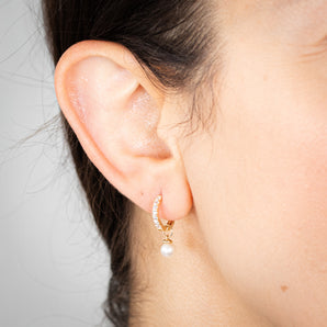 9ct Yellow Gold Fresha Water Paerl And Cubic Zirconia Hoop Earrings