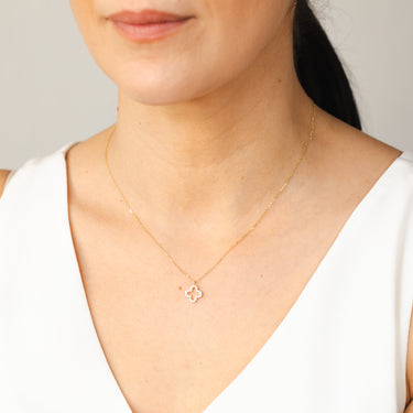 9ct Yellow Gold Zirconia Open Flower Pendant On Chain