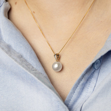 12-14mm White South Seal Pearl Pendant with 3 Diamonds in 9ct Yellow Gold on 45cm Chain