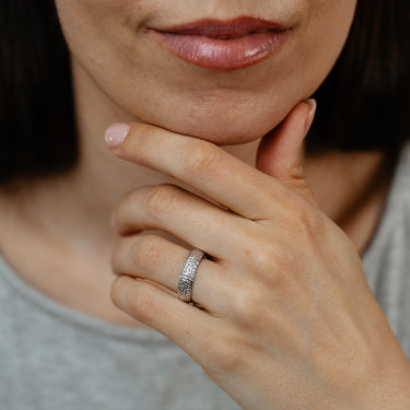 5mm Dicut Pine Band Ring in 9ct White Gold