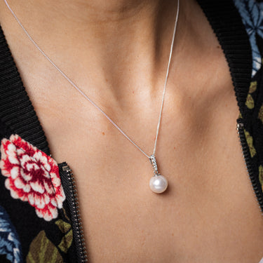 Luminesce Lab Grown 1/4 Carat Diamond and White South Sea Pearl Pendant on 45cm Chain in Sterling Silver