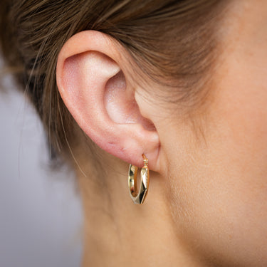 9ct Yellow Gold Silverfilled Diamond Cut Geometric Pattern Hoop Earrings