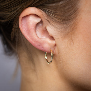 9ct Yellow Gold Silverfilled Twisted Sleeper Earrings