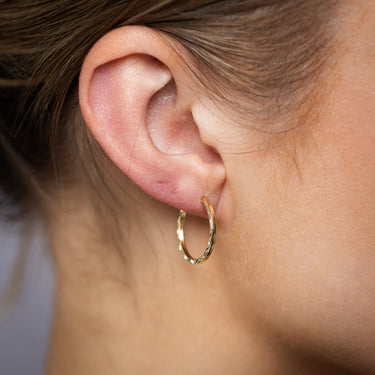 9ct Yellow Gold Silverfilled Twisted Sleeper Earrings