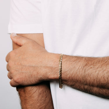 9ct Yellow Gold Silverfilled Curb Concave Lightweight 130 Gauge 19cm Bracelet