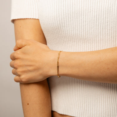 9ct Yellow Gold Silverfilled Thin Paperclip 19cm Bracelet