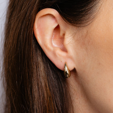9ct Yellow Gold Silverfilled Teardrop Stud Earrings