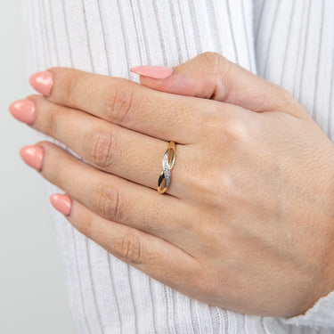 9ct Yellow Gold Crossover Diamond Ring