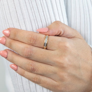 9ct Yellow Gold Sublime Diamond Ring