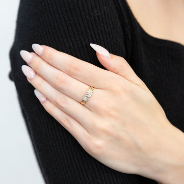 9ct Yellow Gold Diamond Ring Set With Beautiful Brilliant Cut Diamonds