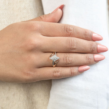 9ct Yellow Gold Diamond Ring Set with 15 Brilliant Cut Diamonds