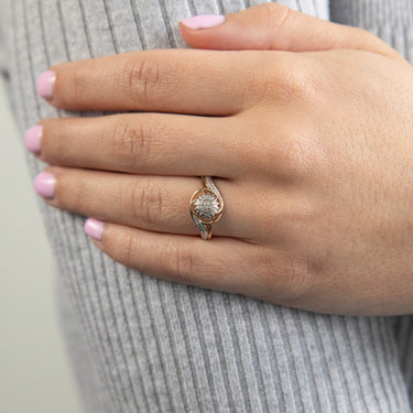 Diamond Ring Set with 15 Stunning Brilliant Diamonds in 9ct Yellow Gold