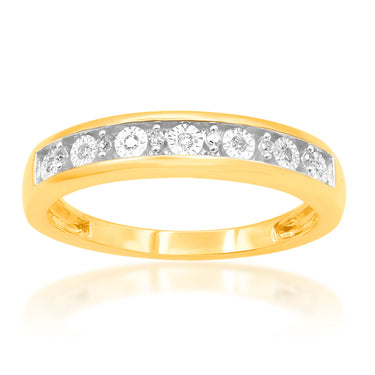 9ct Yellow Gold Diamond Ring With 13 Brilliant Diamonds