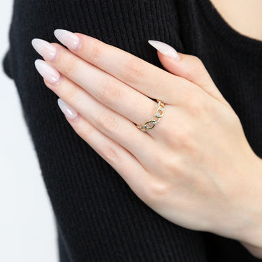 9ct Yellow Gold Diamond Chain Ring