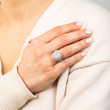 9ct Yellow Gold 2 Carat Diamond Cluster Round Dress Ring