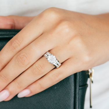 10ct White Gold 1 Carat Diamond Halo Solitaire Ring