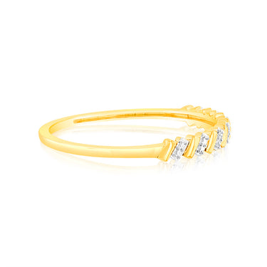 9ct Yellow Gold Diamond Ring with 6 Brilliant Cut Diamonds