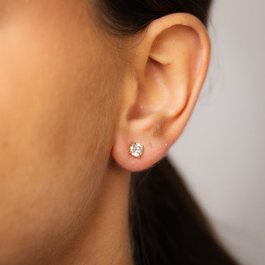 1 Carat Diamond Solitaire Stud Earrings in 9ct Yellow Gold
