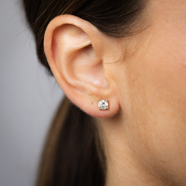 1.40 Carat Diamond Solitaire Stud Earring in 9ct Yellow Gold