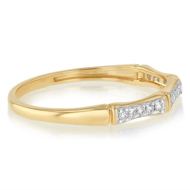 Diamond Ring in 9ct Yellow Gold