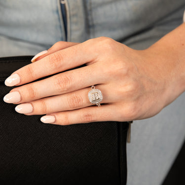 Luminesce Lab Grown 9ct Yellow Gold Ring with 11 Brilliant Cut Diamonds