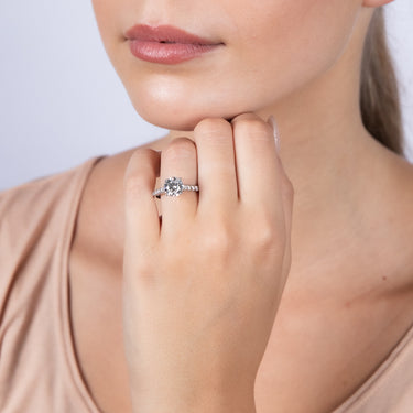 Luminesce Lab Grown 18ct White Gold 2.5 Carat TW 2 Carat Certified Diamond Ring