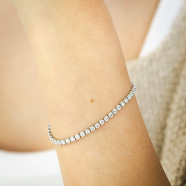 Luminesce Lab Grown 5 Carat Diamond Tennis Bracelet in Platinum