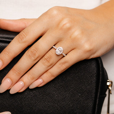 Luminesce Lab Grown 1 Carat Halo Oval Brilliant Cut Ring in 9ct Yellow Gold