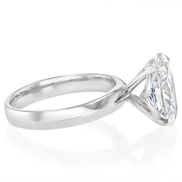 Luminesce Lab Grown 3 Carats Diamond Oval Solitaire Ring in Platinum