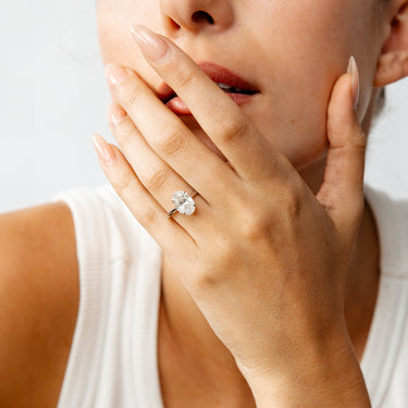 Luminesce Lab Grown 3 Carats Certified Oval Diamond Solitaire Ring in 18ct Yellow Gold