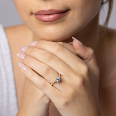 Luminesce Lab Grown 1 Carat Diamond Solitaire Ring in 9ct Yellow Gold