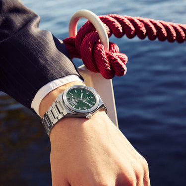 Q Timex Continental GMT TW2Y24800