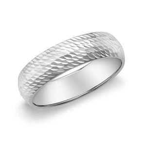 9K White Gold 5 mm Diamond-Cut Ring