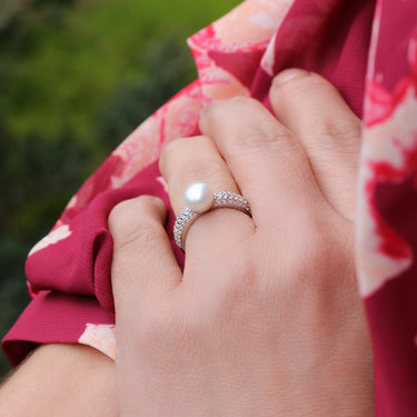 Sterling Silver Freshwater Pearl Cubic Zirconia Ring  *No Resize*