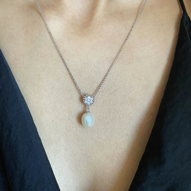 Sterling Silver Freshwater Pearl 8.5-9mm & Zirconia Pendant