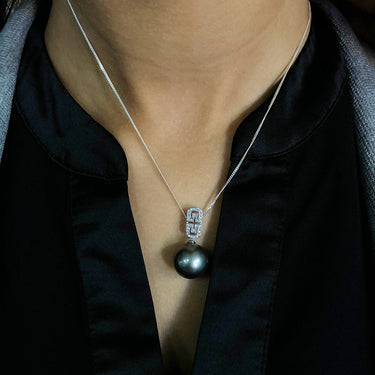 Sterling Silver 12mm Tahitian Pearl & Zirconia Pendant with 45cm chain