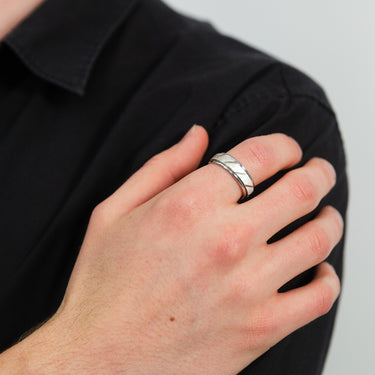 Stainless Steel Gents Patterned Ring