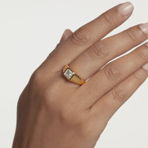 Square Shimmer Stamp Ring Size 18