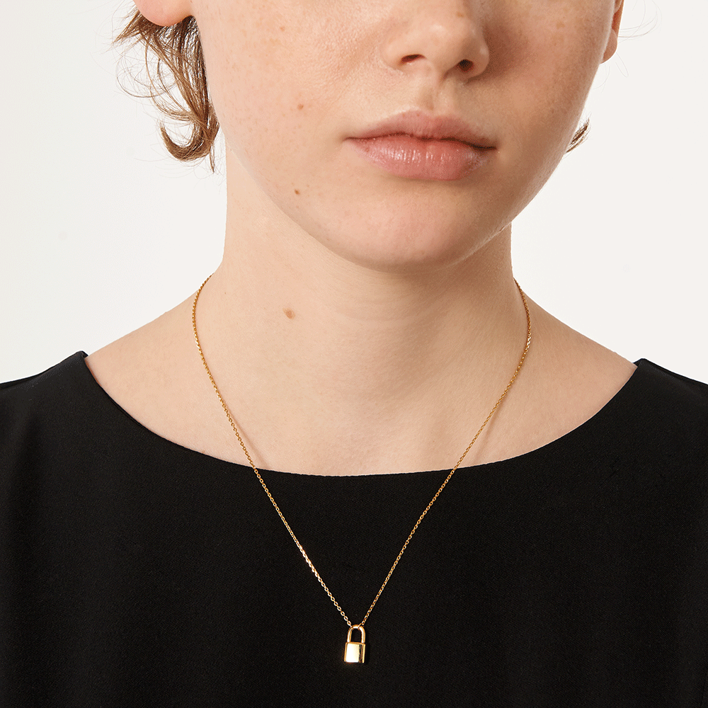 Bond Gold Necklace CO01 086 U